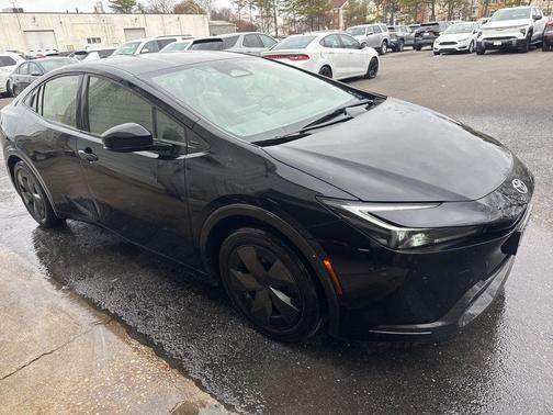 2024 Toyota Prius LE