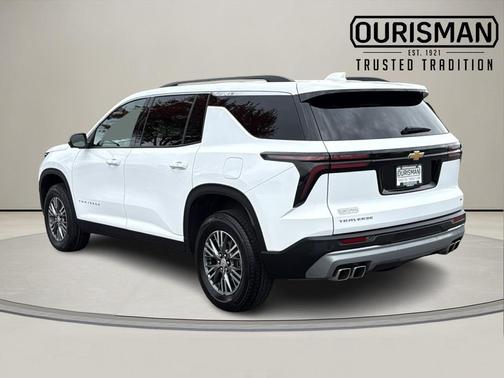2024 Chevrolet Traverse LT