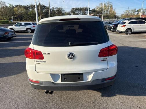 2017 Volkswagen Tiguan Limited 2.0T