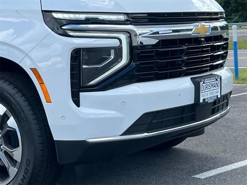 2025 Chevrolet Suburban LS