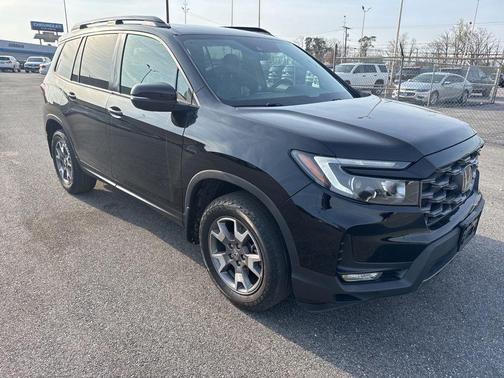 Crystal Black Pearl 2022 Honda Passport TrailSport
