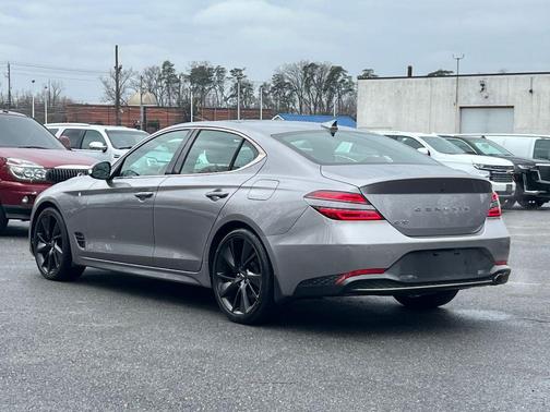 2023 Genesis G70 2.0T
