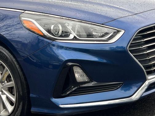 Lakeside Blue 2019 Hyundai SONATA SE