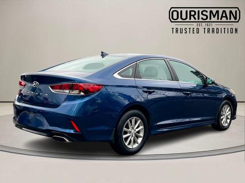 Lakeside Blue 2019 Hyundai SONATA SE
