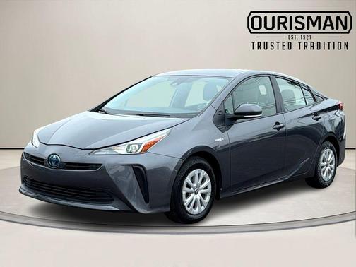 2022 Toyota Prius LE