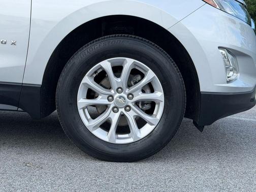 Silver Ice Metallic 2020 Chevrolet Equinox LS