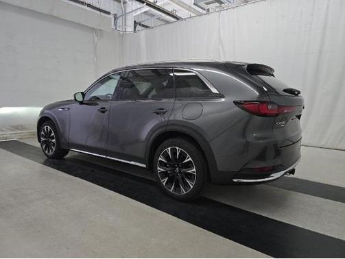 2024 Mazda CX-90 PHEV Premium Plus