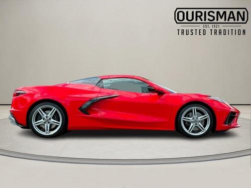 2026 Chevrolet Corvette Stingray w/2LT