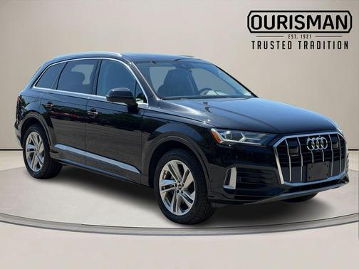 Mythos Black Metallic 2022 Audi Q7 55 Premium Plus