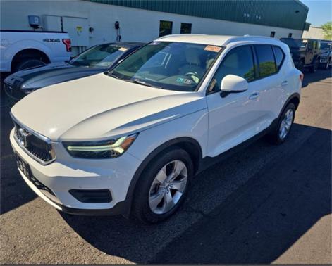 2020 Volvo XC40 T5 Momentum