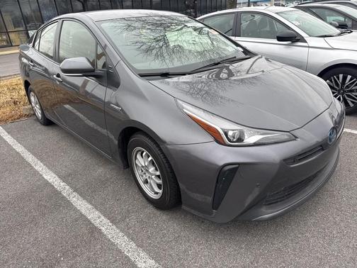 2022 Toyota Prius LE