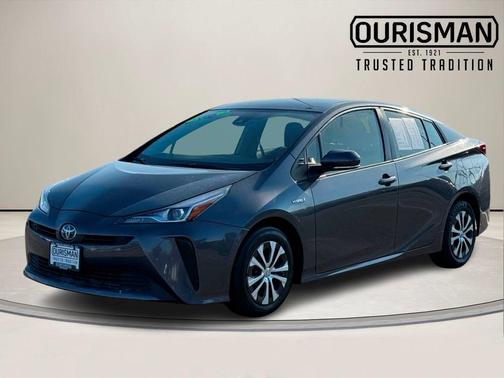 2022 Toyota Prius LE