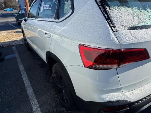 2024 Volkswagen Taos 1.5T S