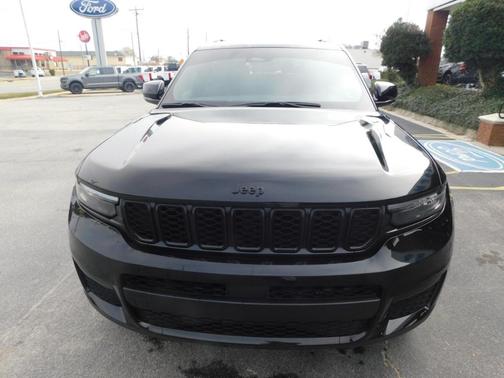 2024 Jeep Grand Cherokee L Laredo