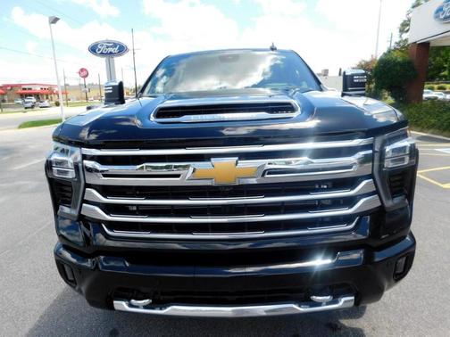 2025 Chevrolet Silverado 2500 High Country