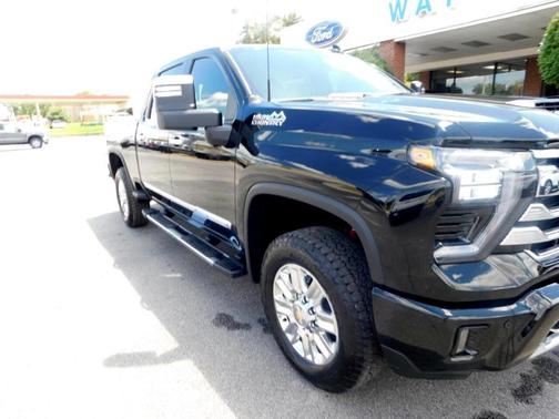 2025 Chevrolet Silverado 2500 High Country