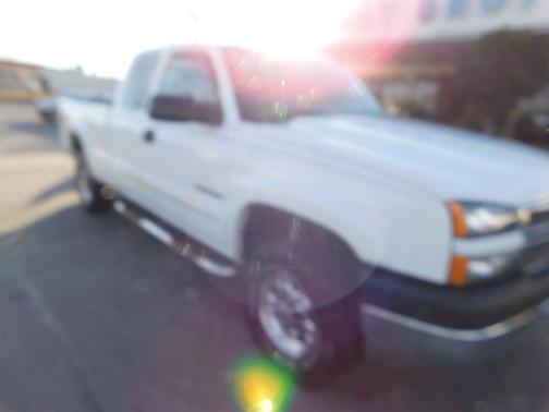 2005 Chevrolet Silverado 2500 LS H/D Extended Cab