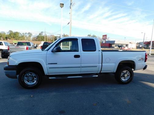 2005 Chevrolet Silverado 2500 LS H/D Extended Cab