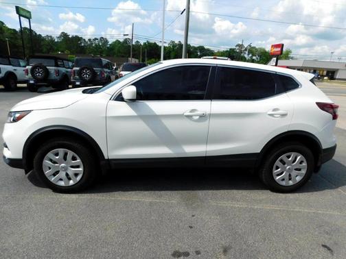 2020 Nissan Rogue Sport S
