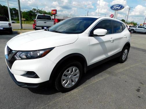 2020 Nissan Rogue Sport S