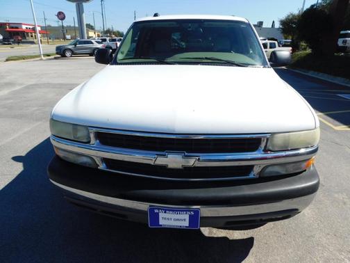 2004 Chevrolet Tahoe LS