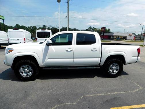 2023 Toyota Tacoma SR