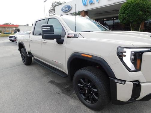 2026 GMC Sierra 3500 AT4