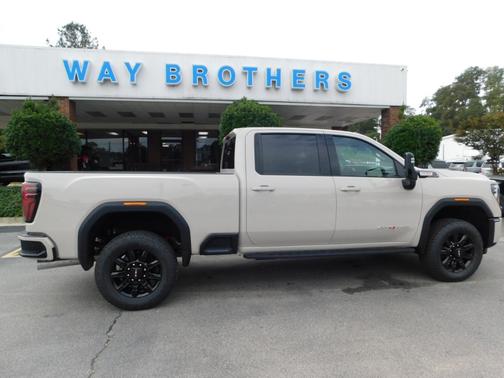 2026 GMC Sierra 3500 AT4