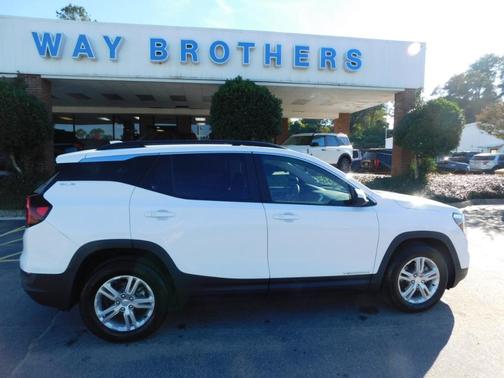 2022 GMC Terrain SLE