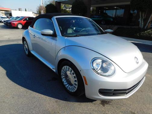 2016 Volkswagen Beetle 1.8T S