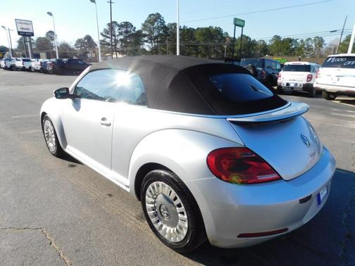 2016 Volkswagen Beetle 1.8T S