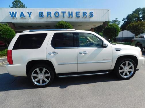 2012 Cadillac Escalade Luxury