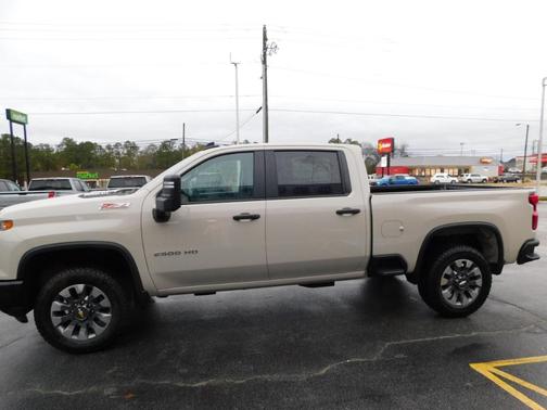 2026 Chevrolet Silverado 2500 Custom