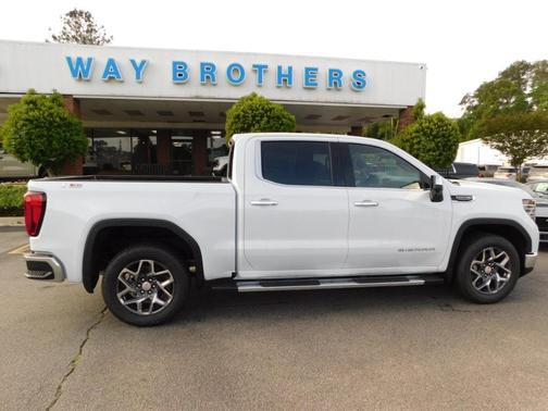Glacier White 2026 GMC Sierra 1500 SLT