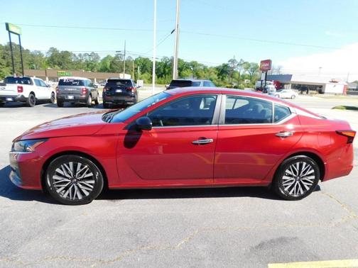 Burgundy 2025 Nissan Altima SV