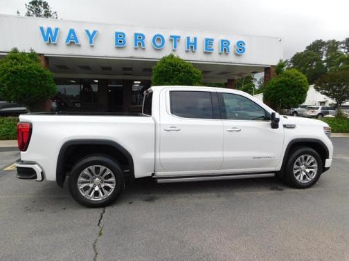 White Frost Tri-Coat 2022 GMC Sierra 1500 Denali