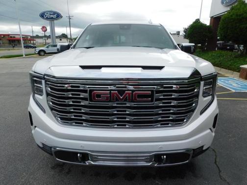 White Frost Tri-Coat 2022 GMC Sierra 1500 Denali