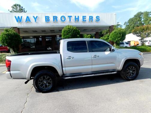 2020 Toyota Tacoma SR5