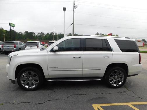 White 2016 GMC Yukon Denali