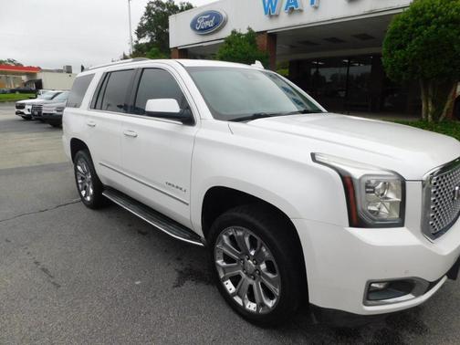 White 2016 GMC Yukon Denali