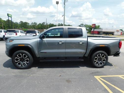 Sterling 2026 GMC Canyon AT4
