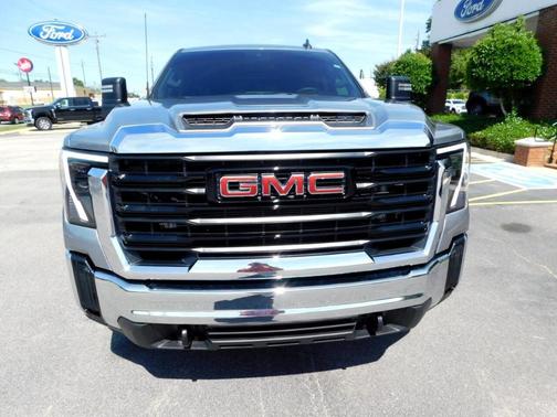 2024 GMC Sierra 2500 Pro