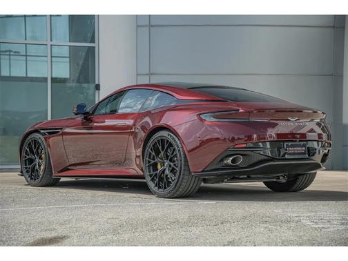 2024 Aston Martin DB12