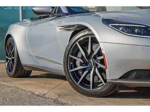 2020 Aston Martin DB11 V8 Volante