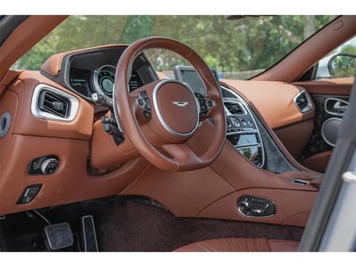 2019 Aston Martin DB11 V8 Coupe