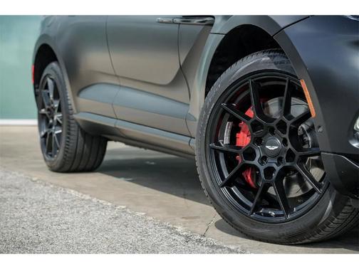 2021 Aston Martin DBX SUV