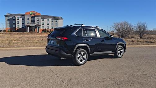 2025 Toyota RAV4 Hybrid LE