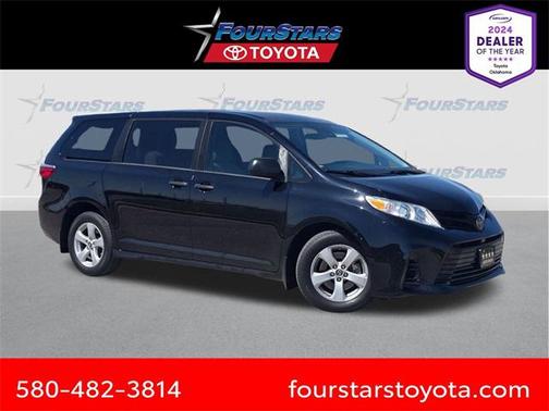 2020 Toyota Sienna SE