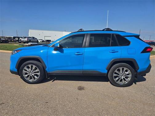 2021 Toyota RAV4 XLE Premium