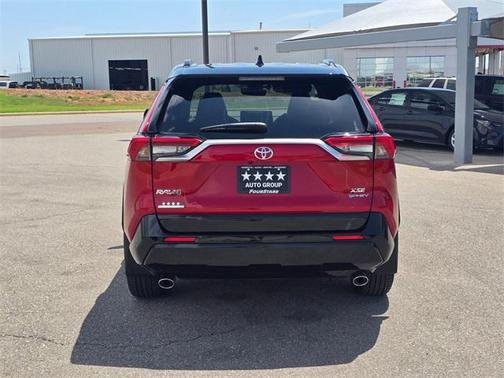 2025 Toyota RAV4 Hybrid SE